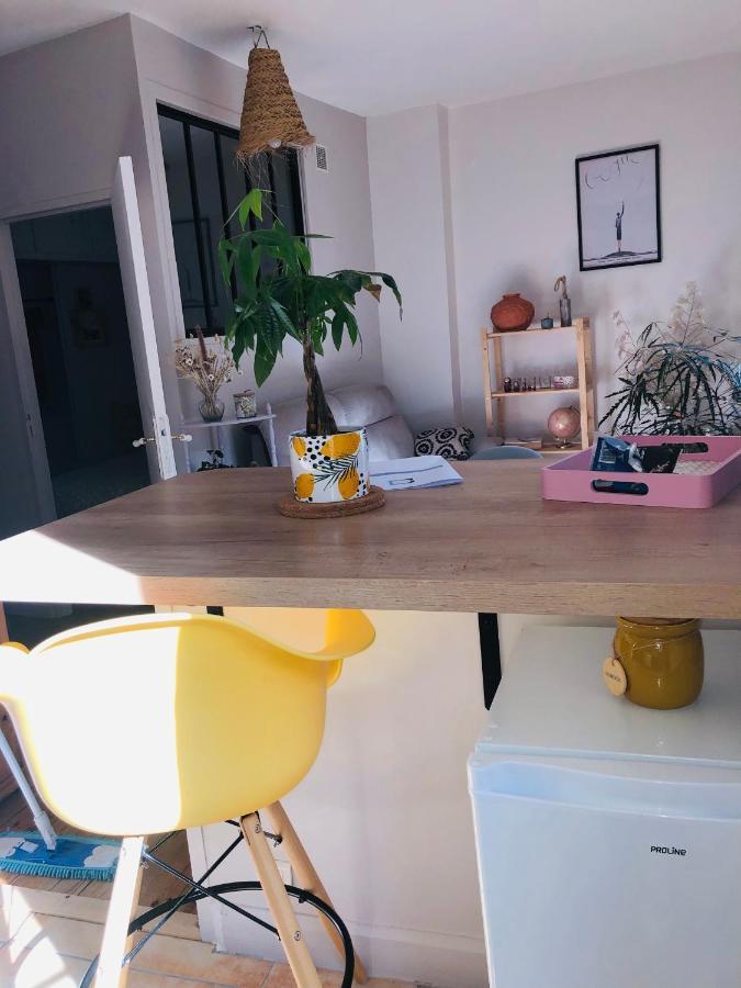 Appartement Cosy En Ville Haute Saint-Flour  Bagian luar foto
